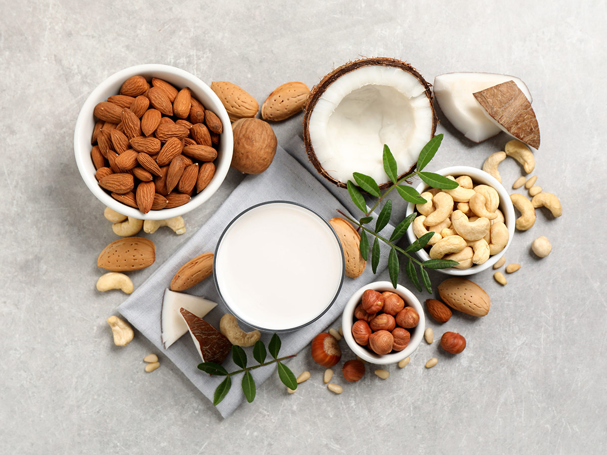 Plant-Based Drinks at the Bar: Cappuccino, Service and New Habits